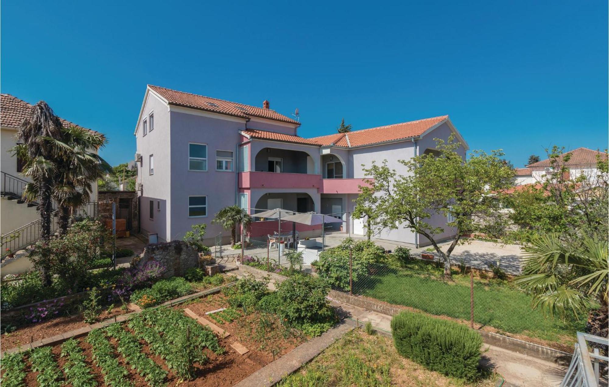 Nice Apartment In Zadar With Kitchen Exterior foto